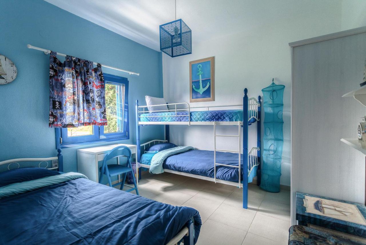 Navy Greece Villa With Swimming Pool & Sea View Makrygialos Exterior photo